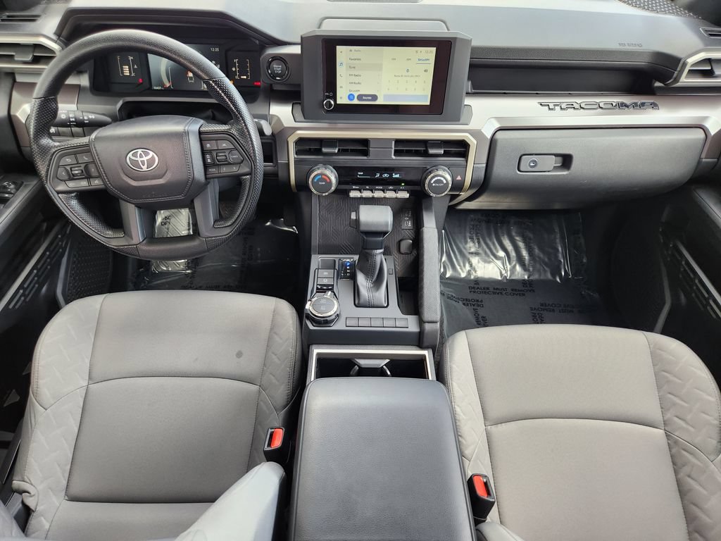 Used 2025 Toyota Tacoma SR5 AWD/4WD image 16