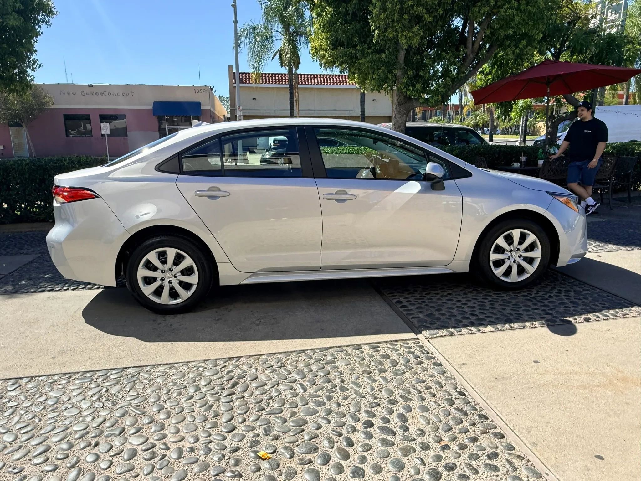 Used 2026 Toyota Corolla LE image 4