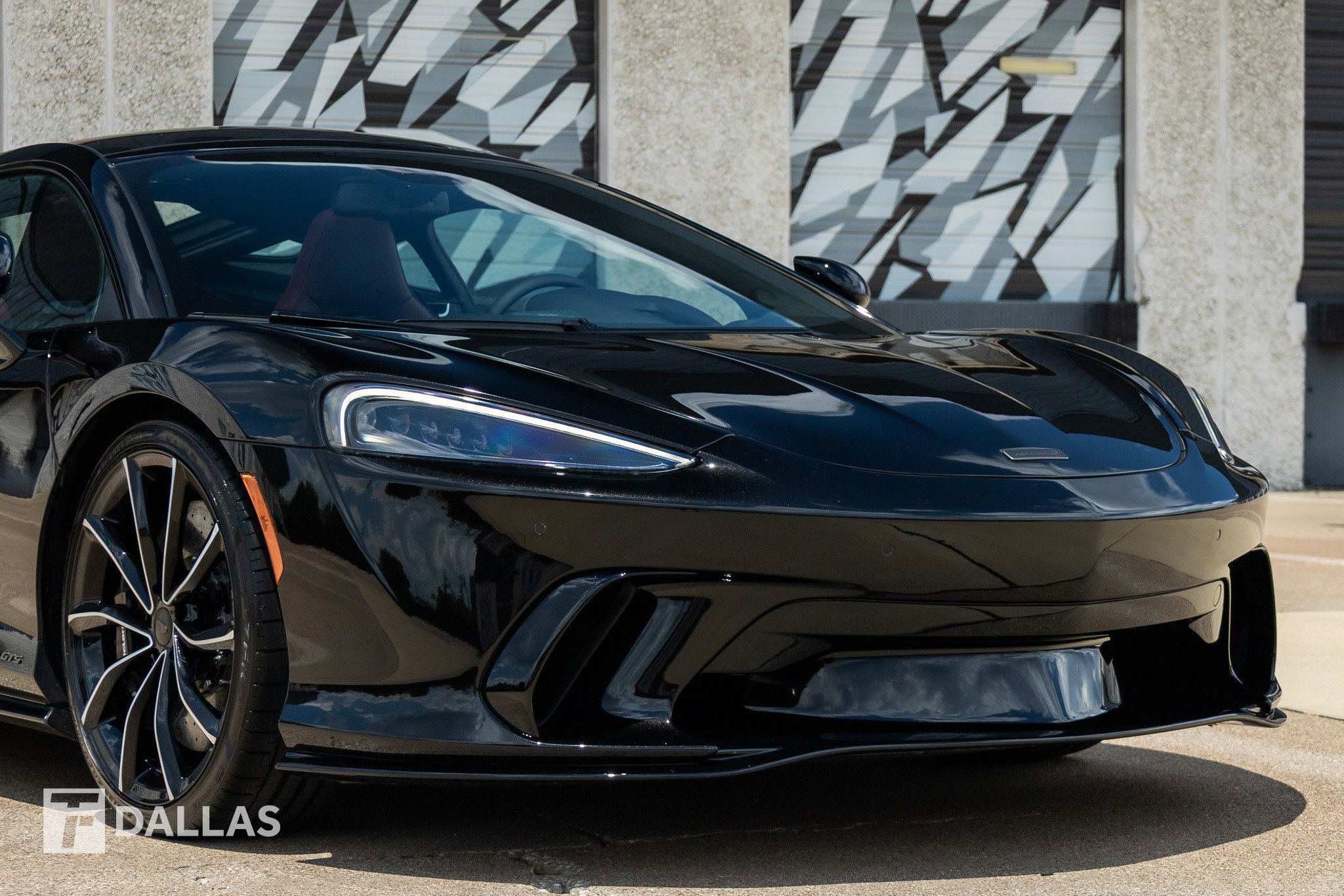 Used 2025 McLaren GTS RWD image 2
