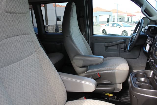 Used 2020 Chevrolet Express 3500 LT w/ LT Preferred Equipment Group RWD image 25