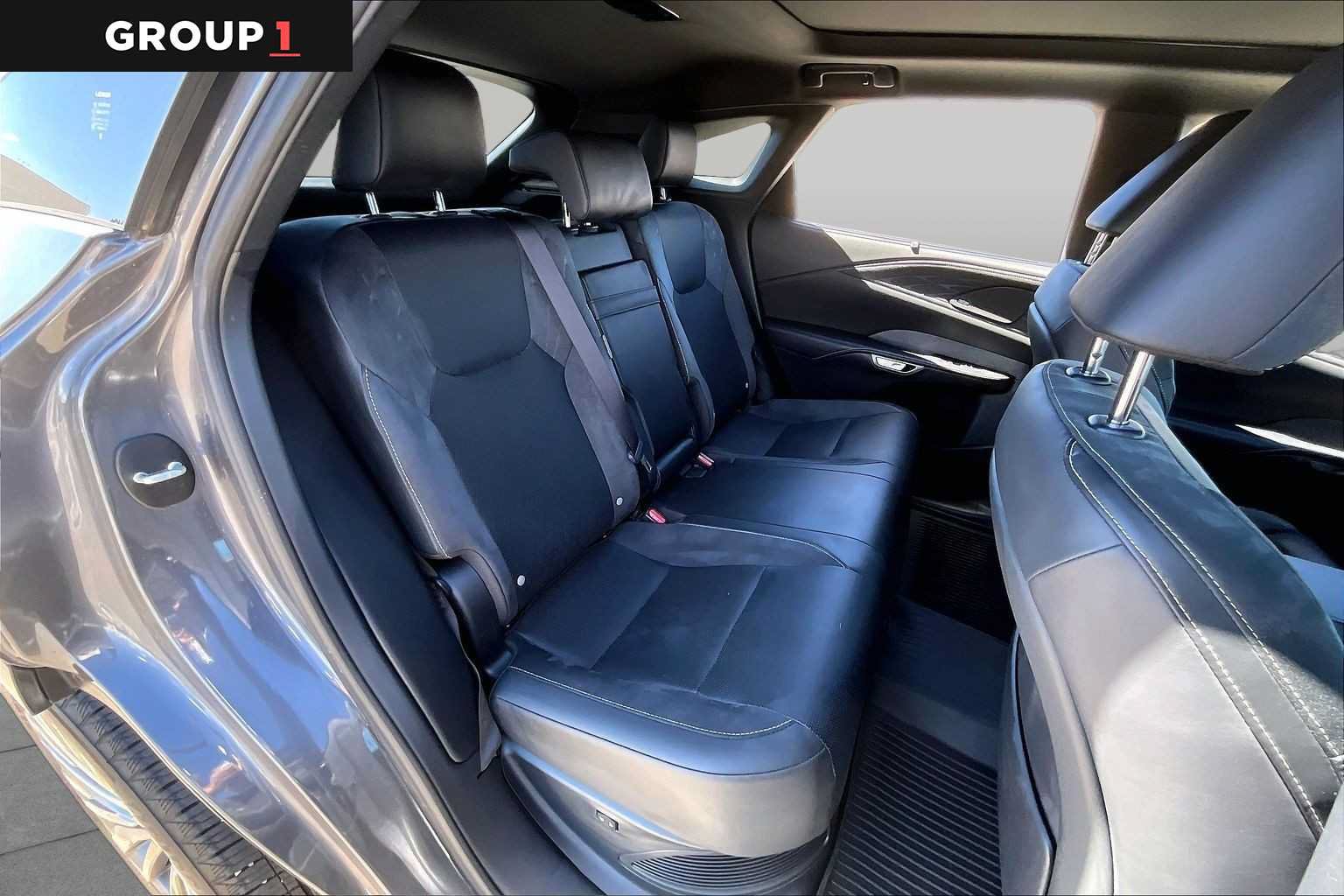 Used 2025 Lexus RX 450h AWD w/ Convenience Package image 19