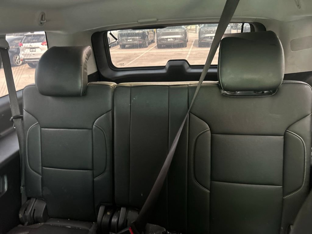 Used 2019 GMC Yukon XL SLT w/ Open Road Package AWD/4WD image 13