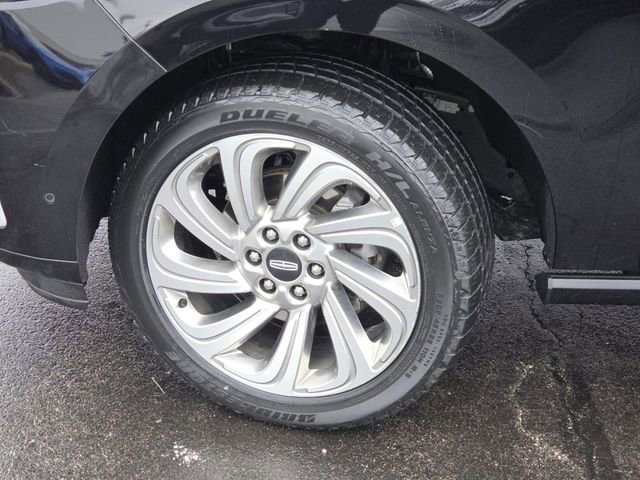 Used 2024 Lincoln Navigator Premiere image 30