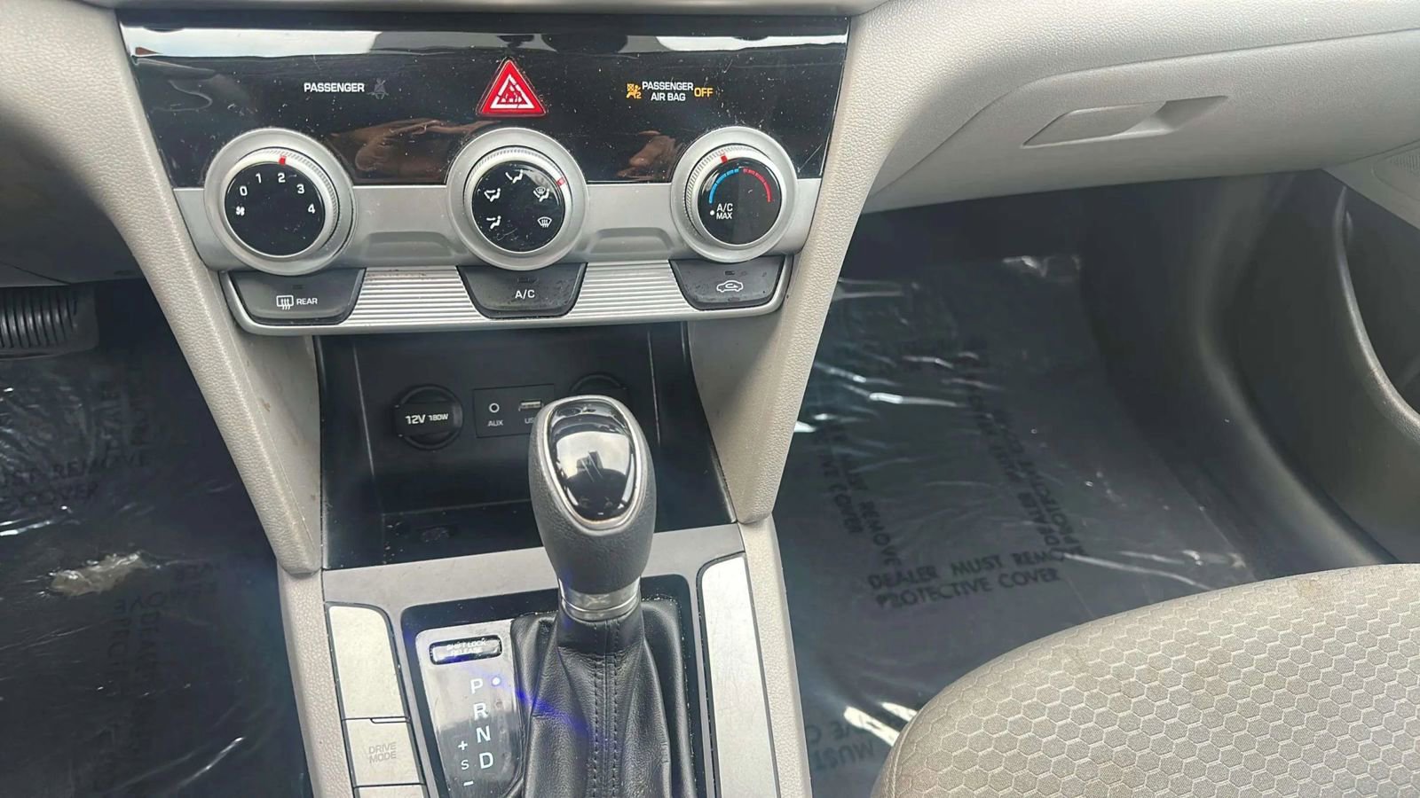 Used 2019 Hyundai Elantra SEL image 24