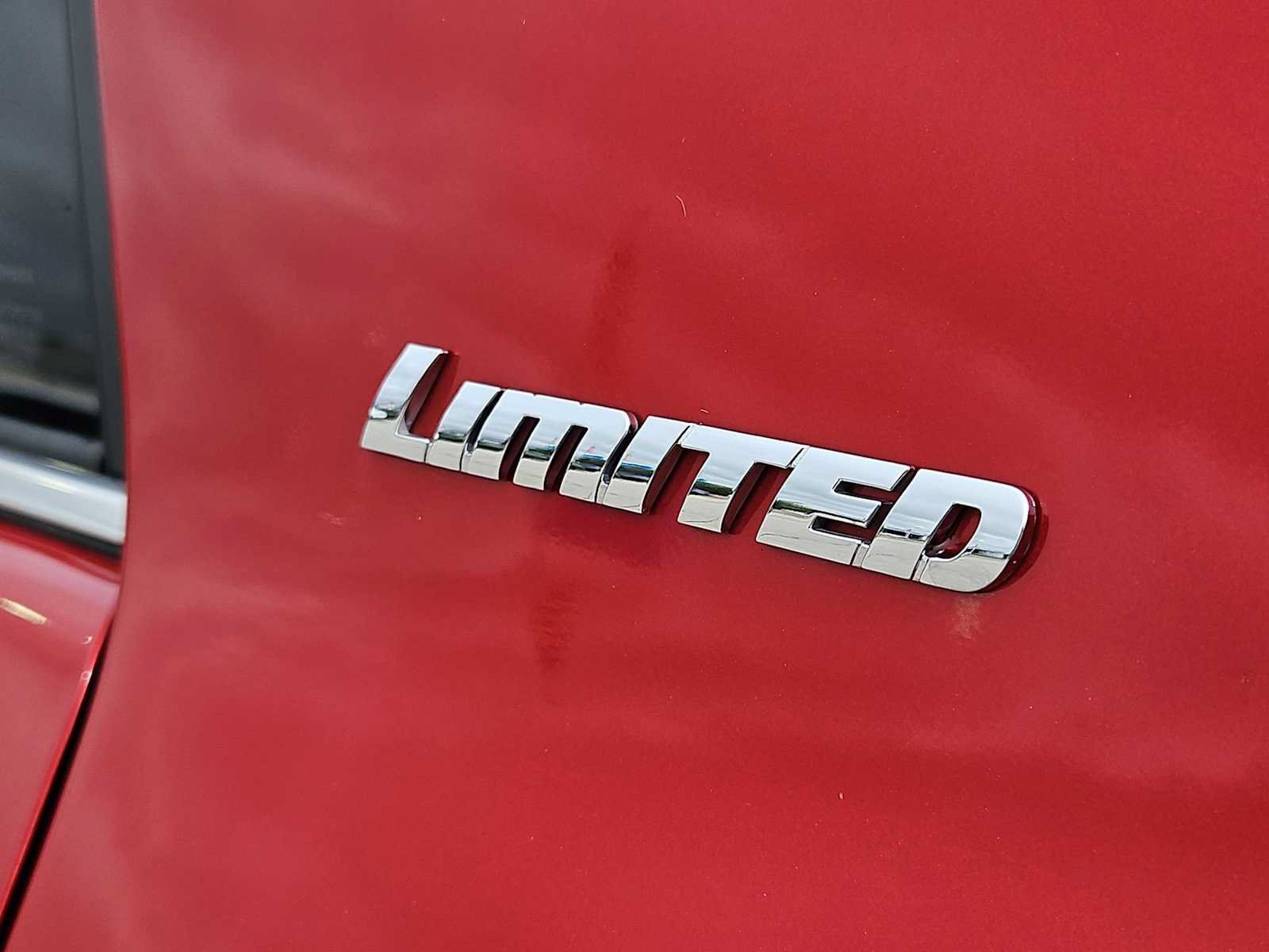 Used 2024 Toyota 4Runner Limited AWD/4WD image 32