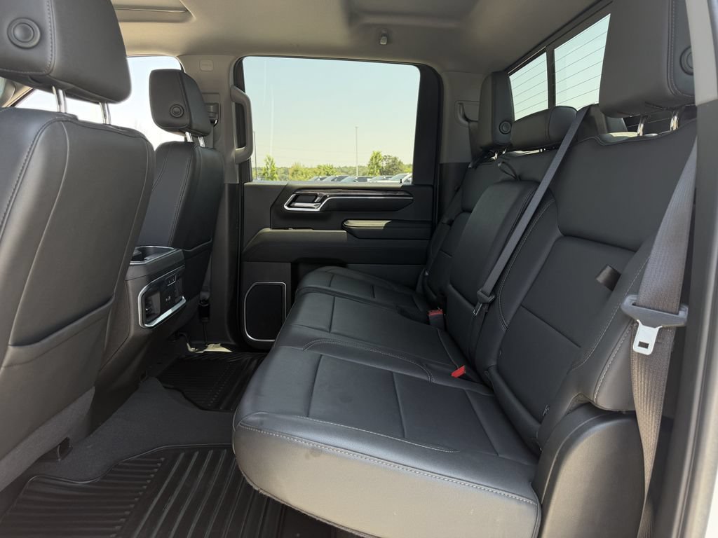 Used 2024 Chevrolet Silverado 2500 LTZ w/ LTZ Convenience Package AWD/4WD image 30