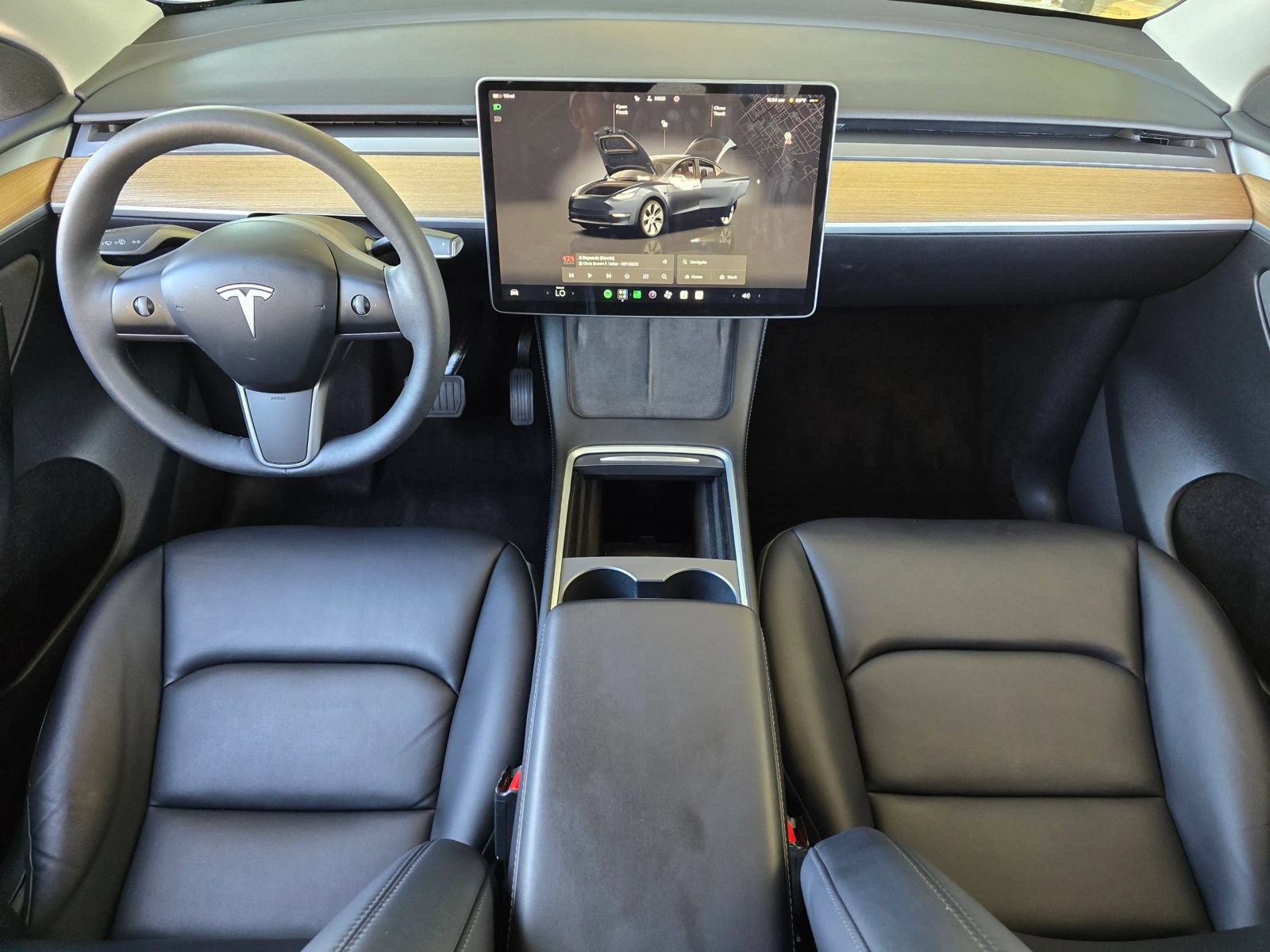 Used 2024 Tesla Model Y 2WD image 13