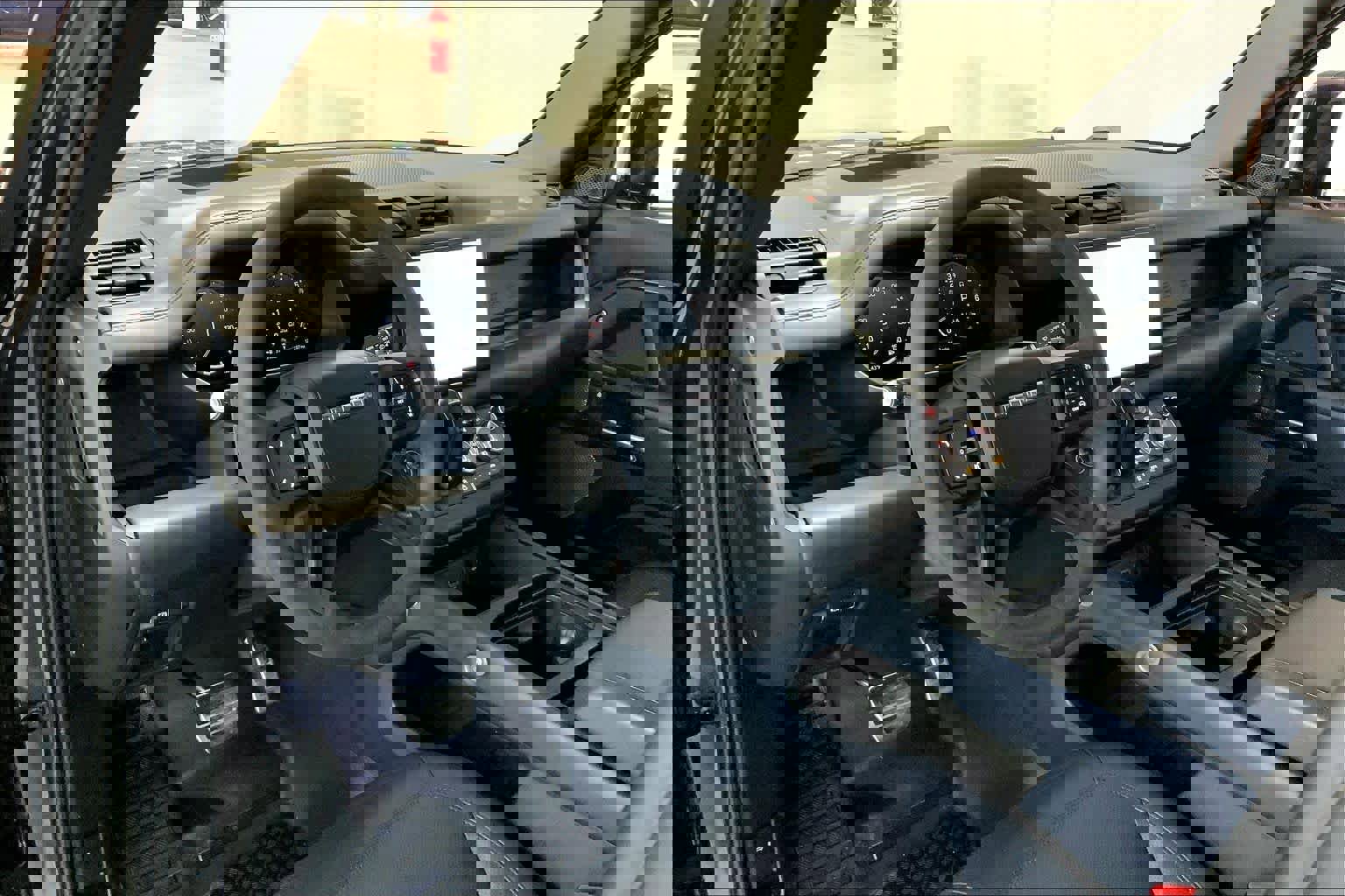 Used 2023 Land Rover Defender 110 V8 image 18