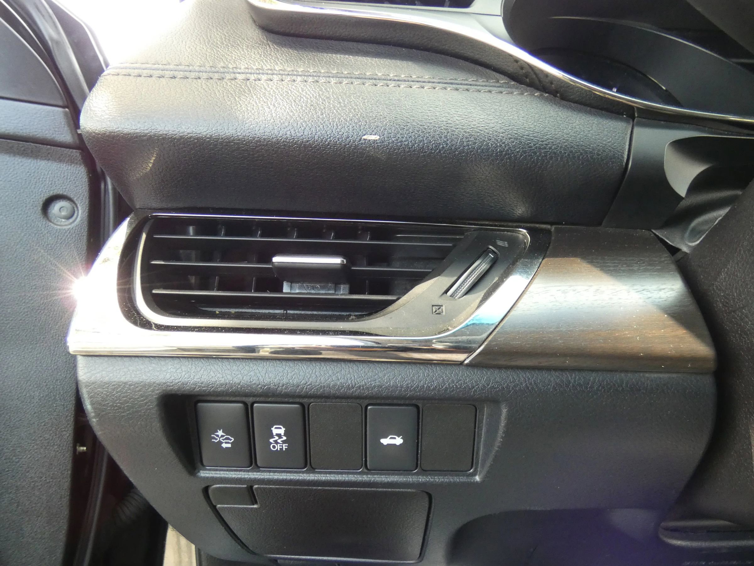 Used 2018 Toyota Avalon XLE image 68