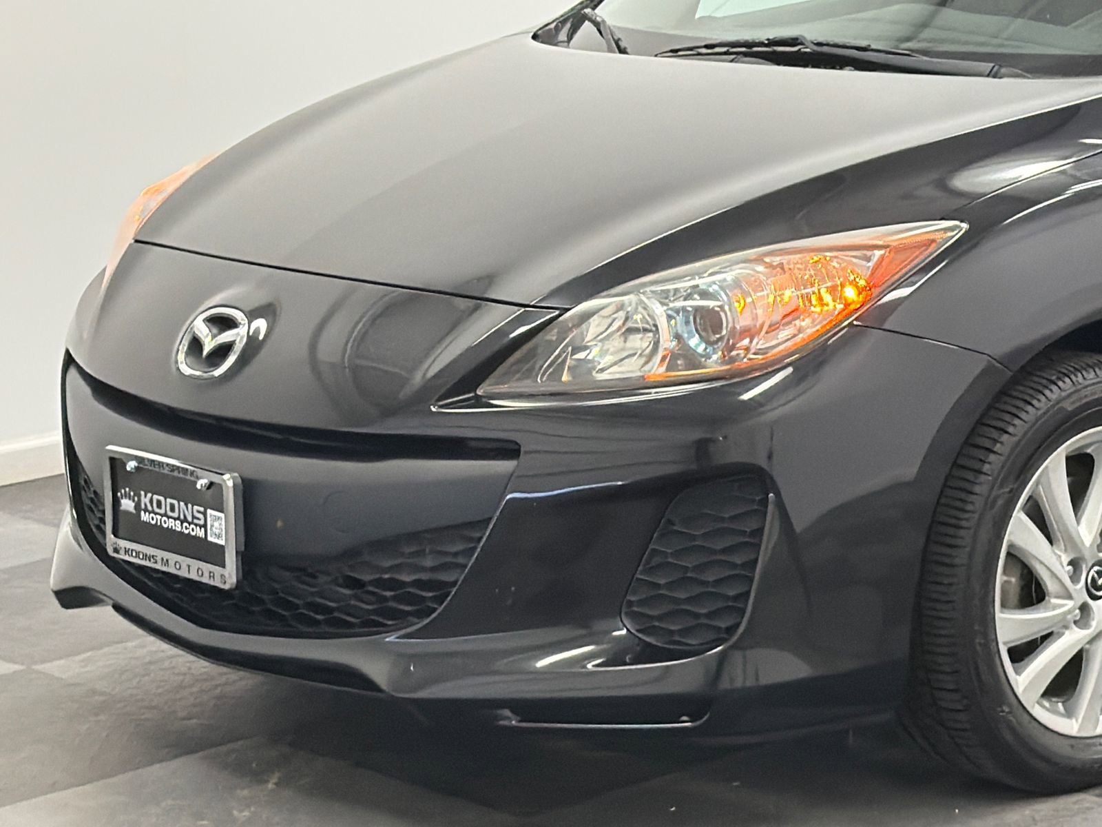 Used 2013 MAZDA MAZDA3 i Touring FWD image 2