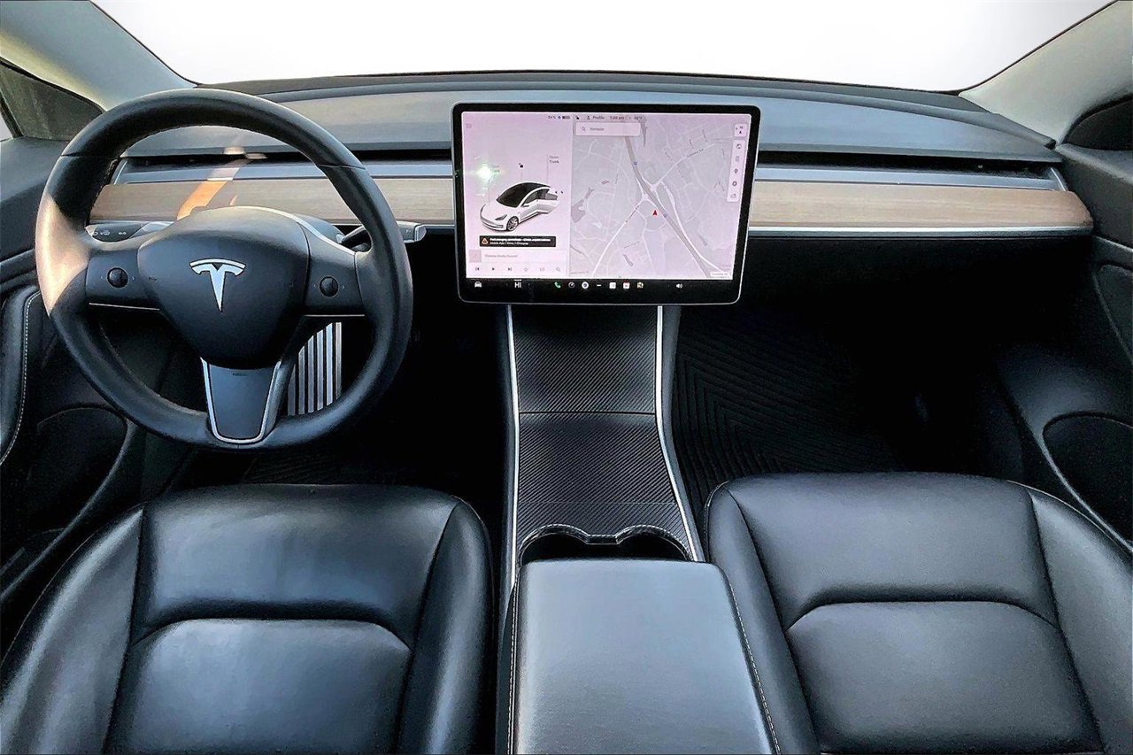 Used 2020 Tesla Model 3 Long Range image 15