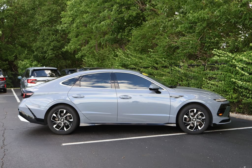 Used 2024 Hyundai Sonata SEL FWD image 9
