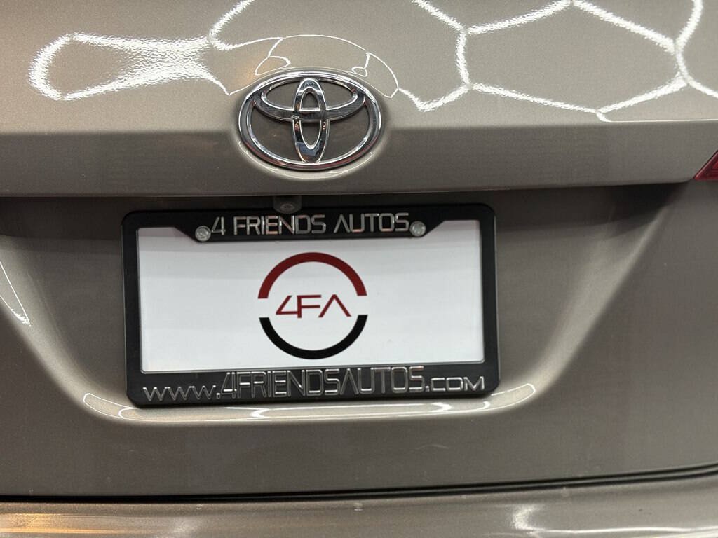 Used 2017 Toyota Corolla LE FWD image 21
