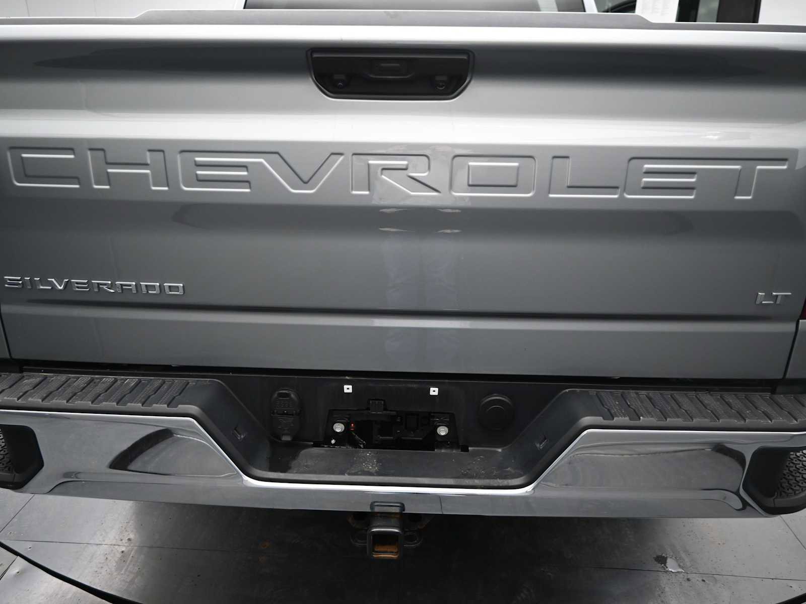 Used 2024 Chevrolet Silverado 1500 LT AWD/4WD image 34