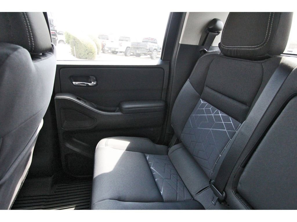 New 2026 Nissan Frontier SV w/ SV Convenience Package image 9