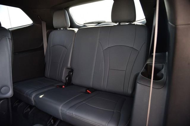 Used 2024 Buick Enclave Premium image 29