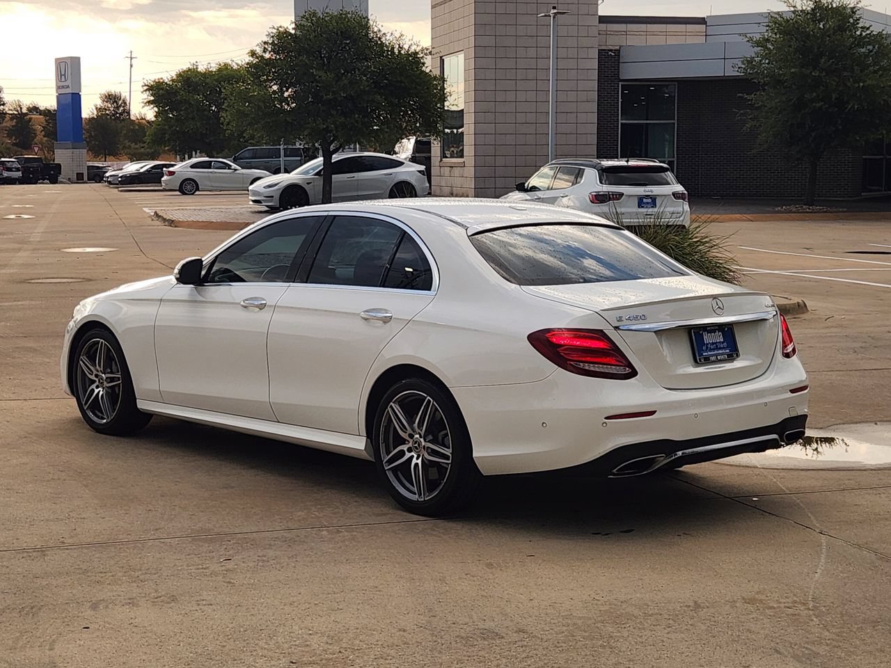 Used 2020 Mercedes-Benz E 450 4MATIC Sedan w/ Parking Assistance Package image 7
