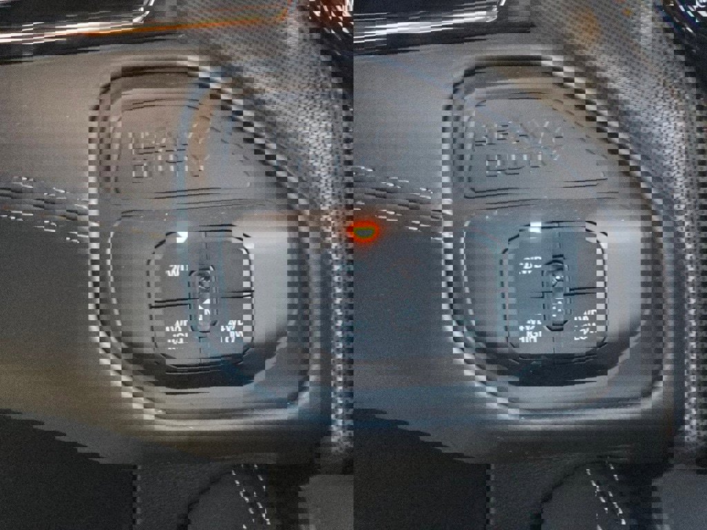 New 2025 RAM 3500 Limited image 24