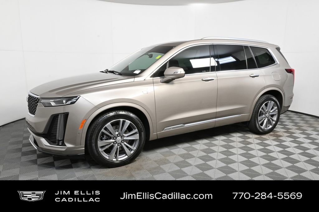Certified 2022 Cadillac XT6 Premium Luxury w/ Technology Package image 2