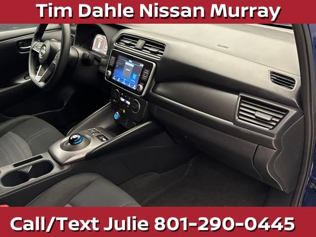 Used 2025 Nissan Leaf S FWD image 13