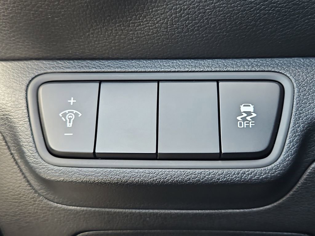 Used 2024 Kia Forte LXS image 26