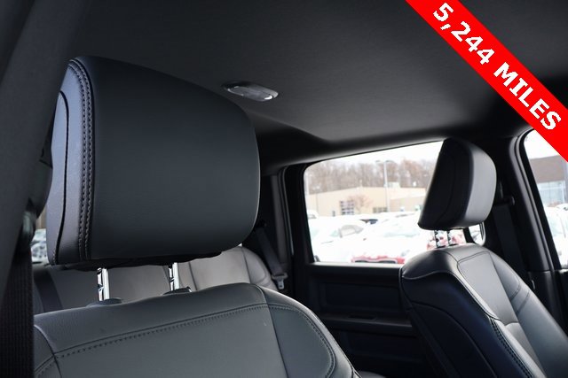 Used 2024 RAM 2500 Tradesman w/ Chrome Appearance Group image 21