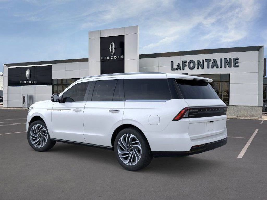 New 2026 Lincoln Navigator Reserve image 4
