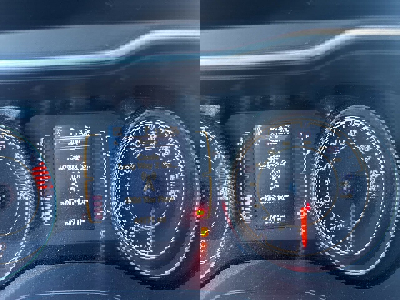 Used 2020 Jeep Cherokee Latitude Plus image 31