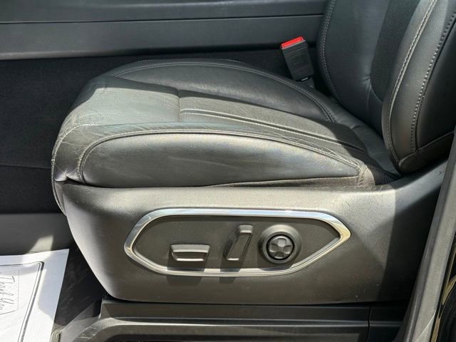 Used 2022 Jeep Wagoneer Series II AWD/4WD image 14