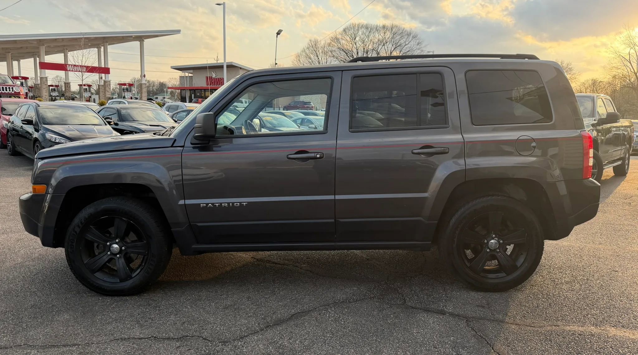 Used 2014 Jeep Patriot Sport w/ Power Value Group image 2