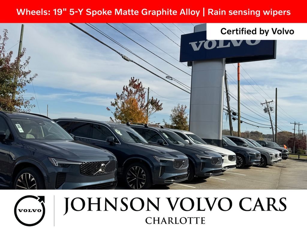 Used 2026 Volvo XC40 B5 Plus AWD/4WD image 11