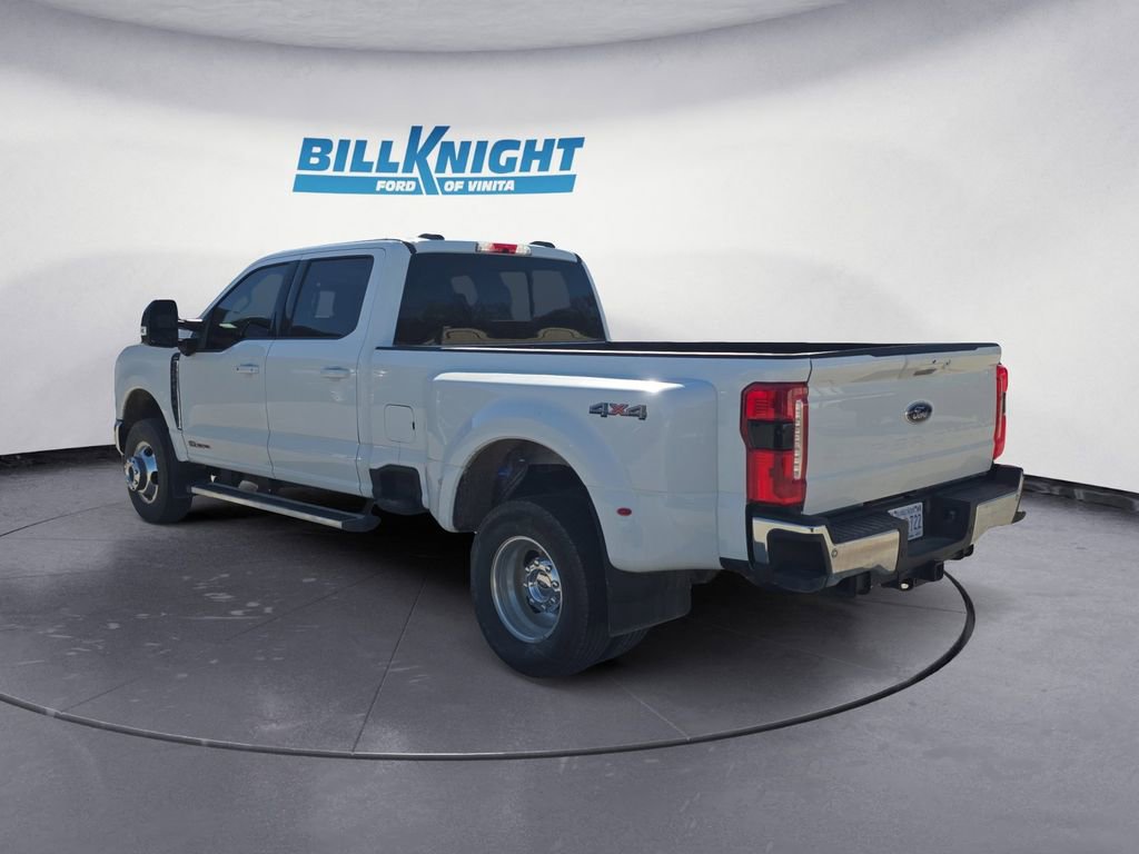Used 2024 Ford F350 Lariat image 3