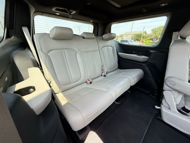 Used 2025 Jeep Wagoneer Series III w/ Premium Group I AWD/4WD image 14