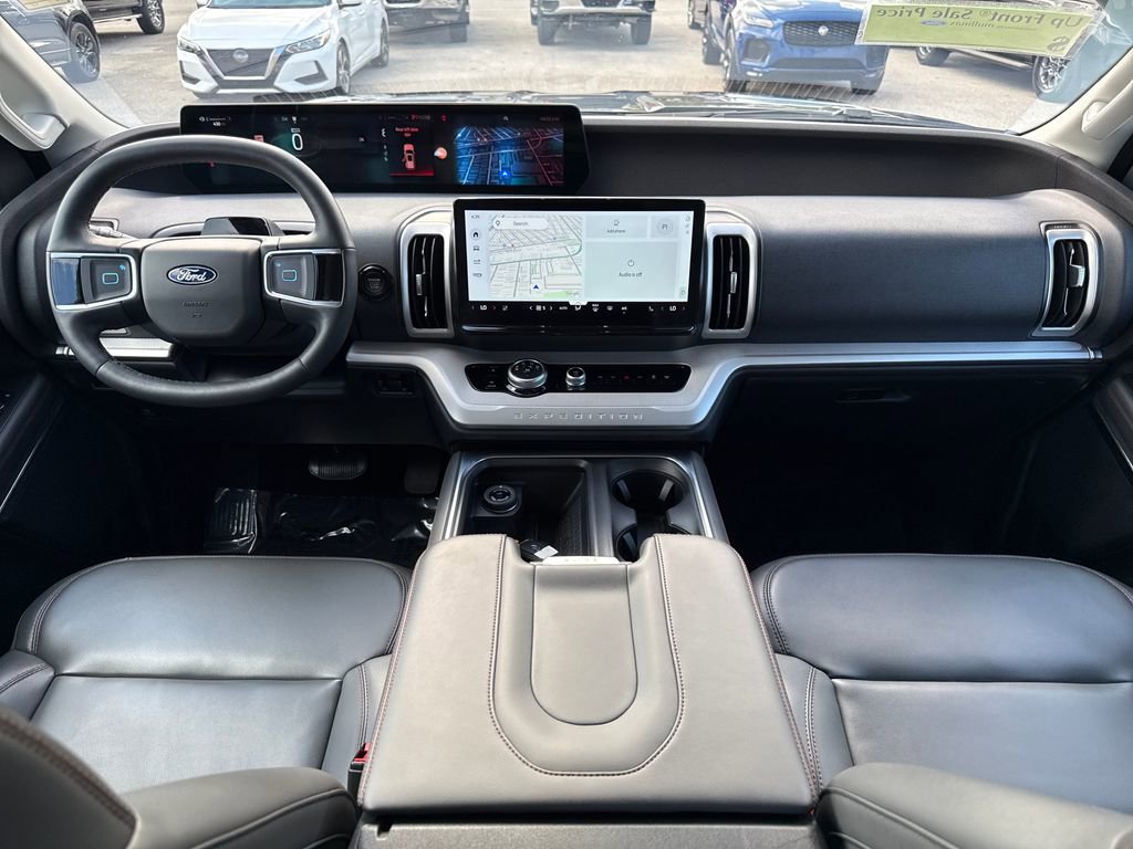 Used 2025 Ford Expedition Max Active RWD image 6