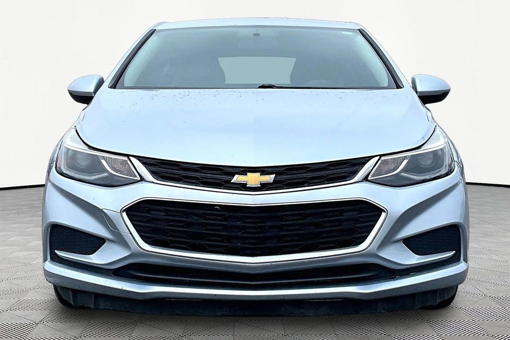 Used 2017 Chevrolet Cruze LT w/ Convenience Package image 3