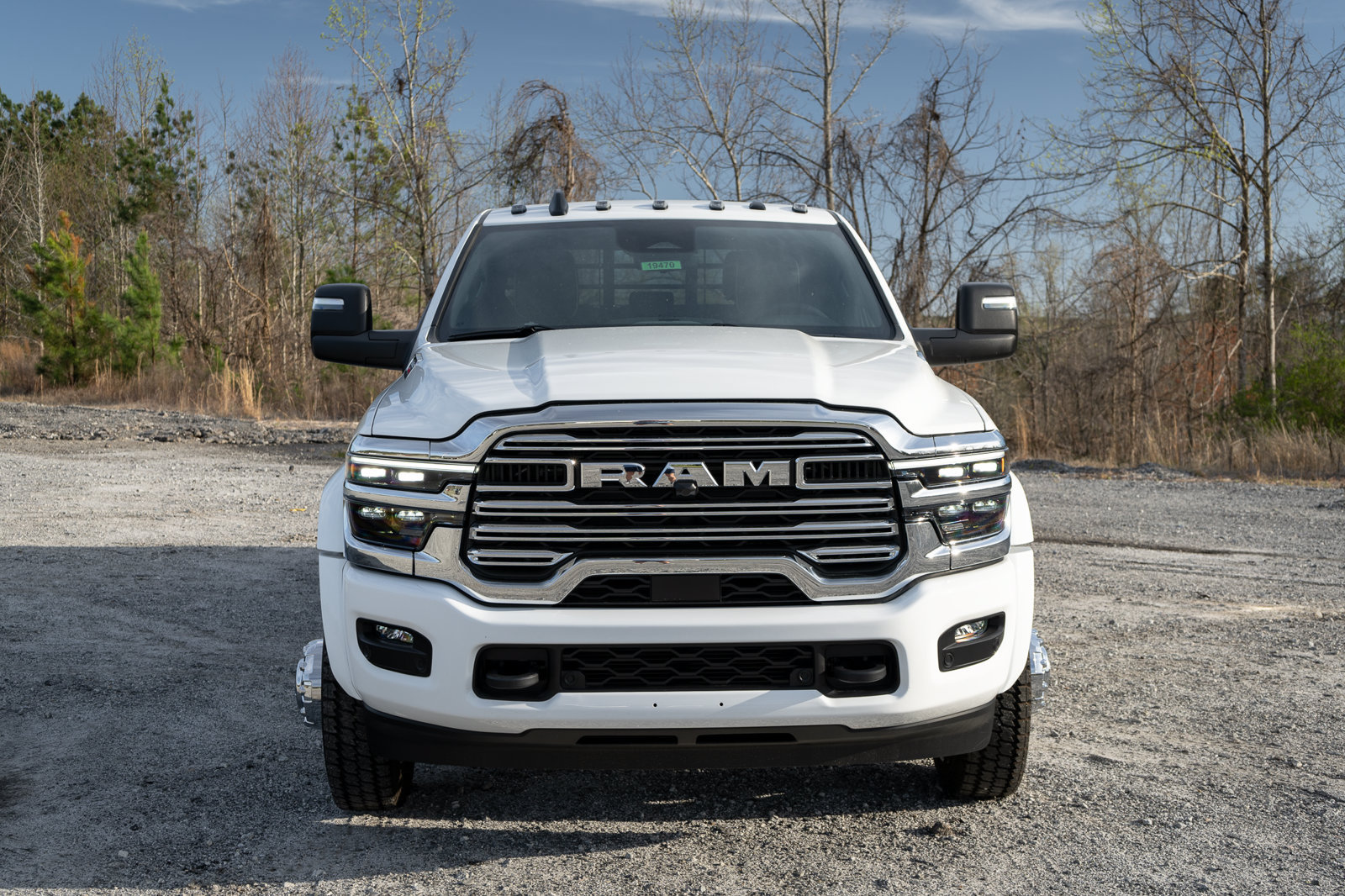 New 2026 RAM 4500 4x4 Crew Cab DRW w/ Laramie Trim Package image 2