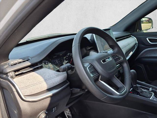 Certified 2025 Jeep Compass Sport AWD/4WD image 8