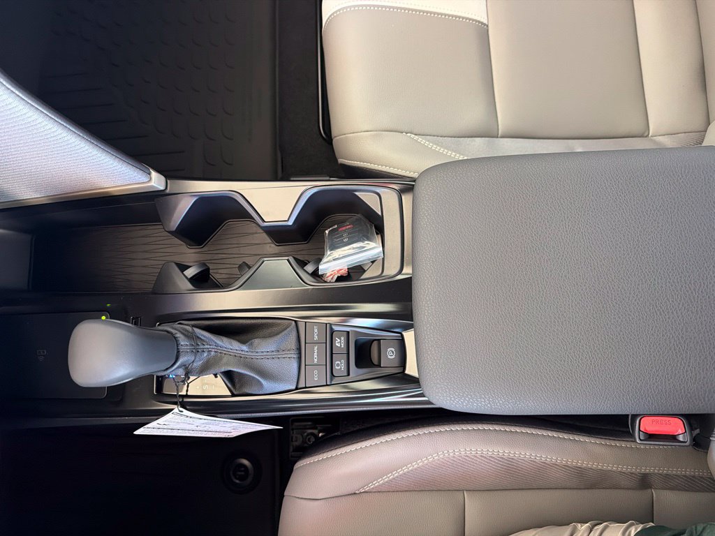 New 2026 Toyota Camry SE FWD image 25