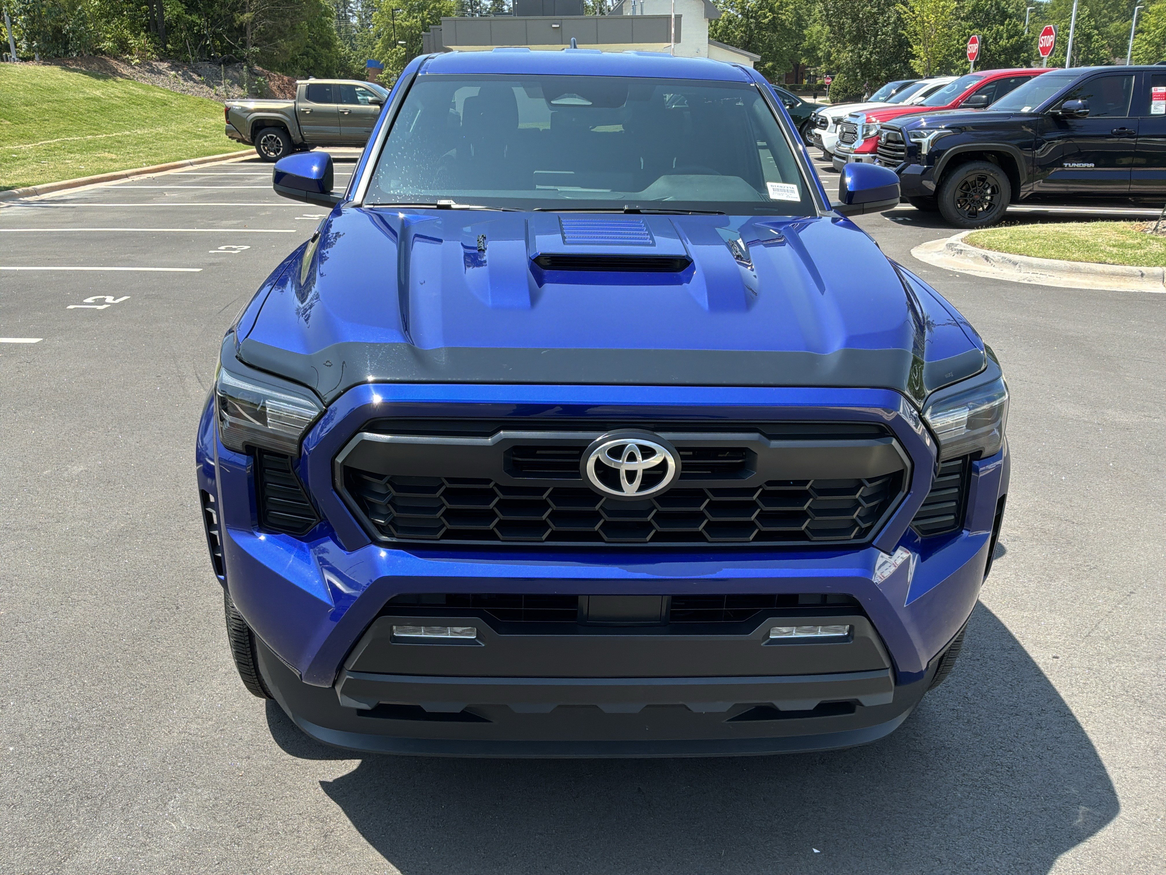 Used 2025 Toyota Tacoma TRD Sport w/ TRD Sport Premium Package AWD/4WD image 3