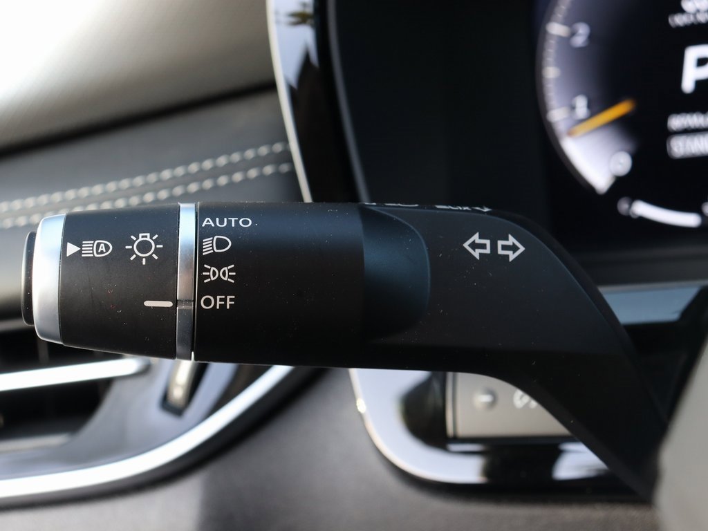 Certified 2025 INFINITI QX60 Luxe image 40