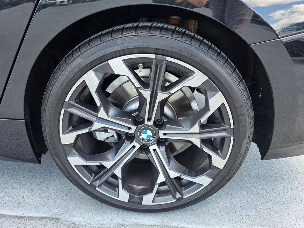 Certified 2026 BMW 330i Sedan image 16