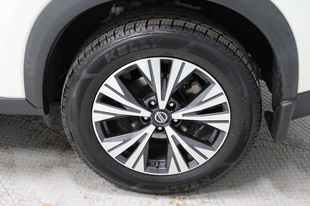 Certified 2021 Nissan Rogue SV w/ Premium Package image 21