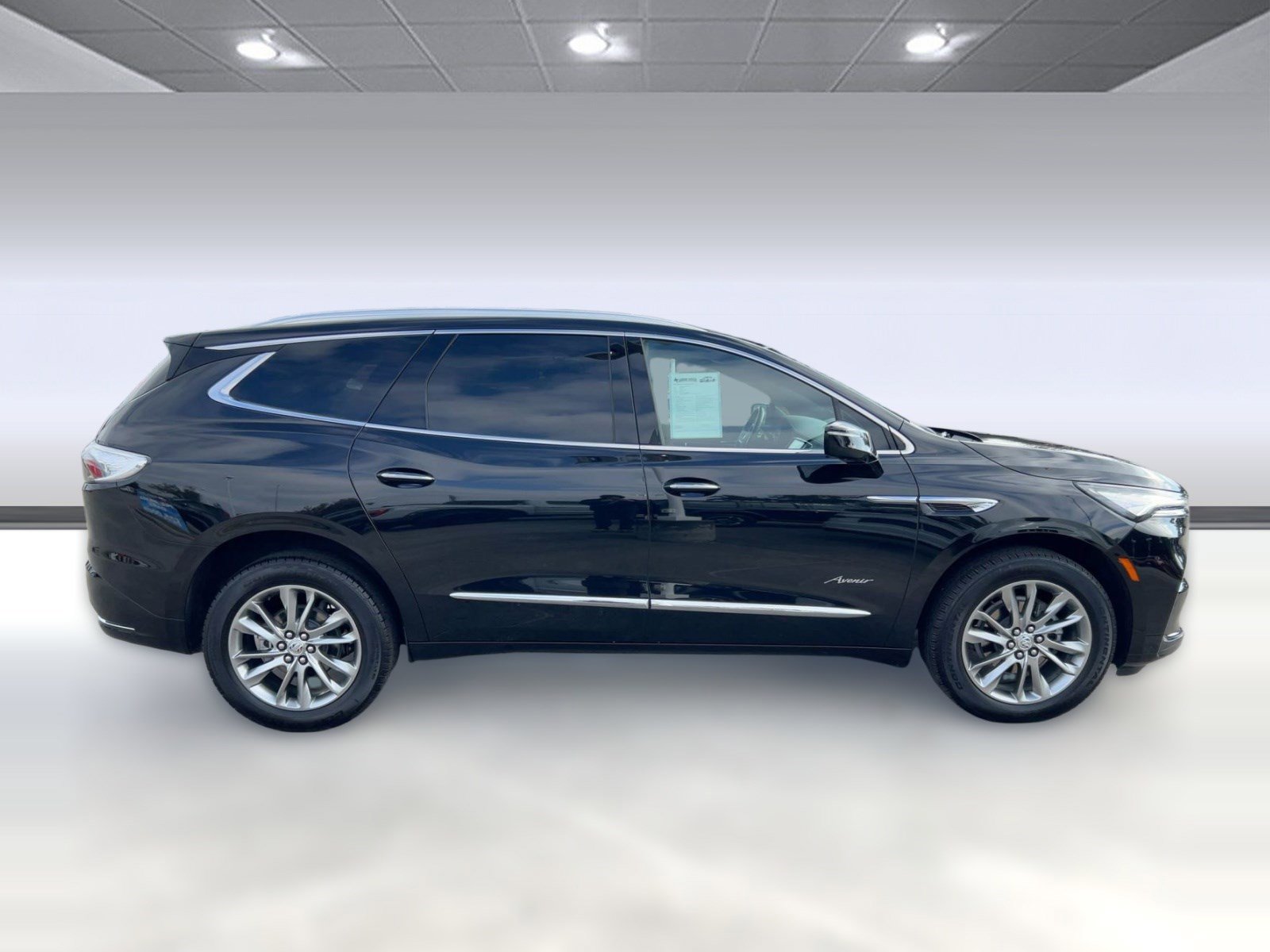 Used 2024 Buick Enclave Avenir w/ Avenir Technology Package image 7