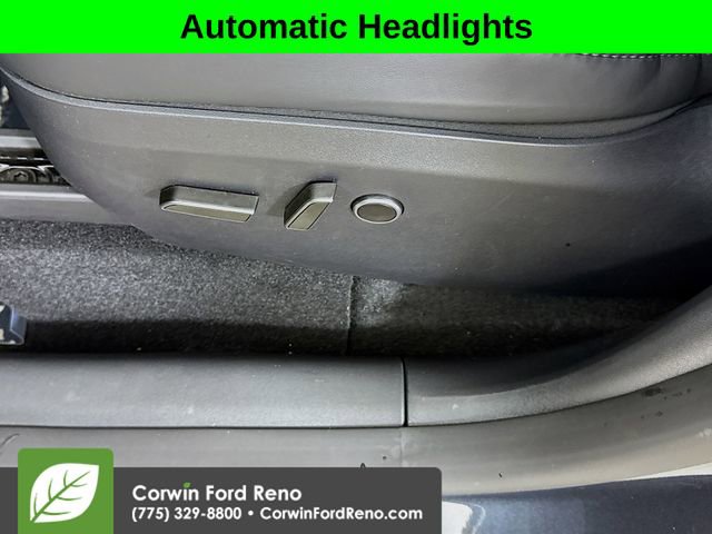 Used 2025 Tesla Model Y Long Range AWD/4WD image 8