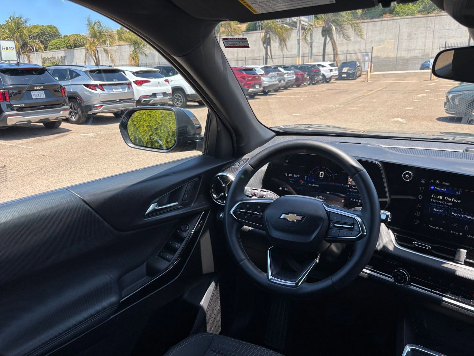 Used 2025 Chevrolet Equinox LT FWD image 34