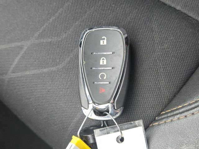 Used 2020 Chevrolet Trax LT w/ LT Convenience Package image 33