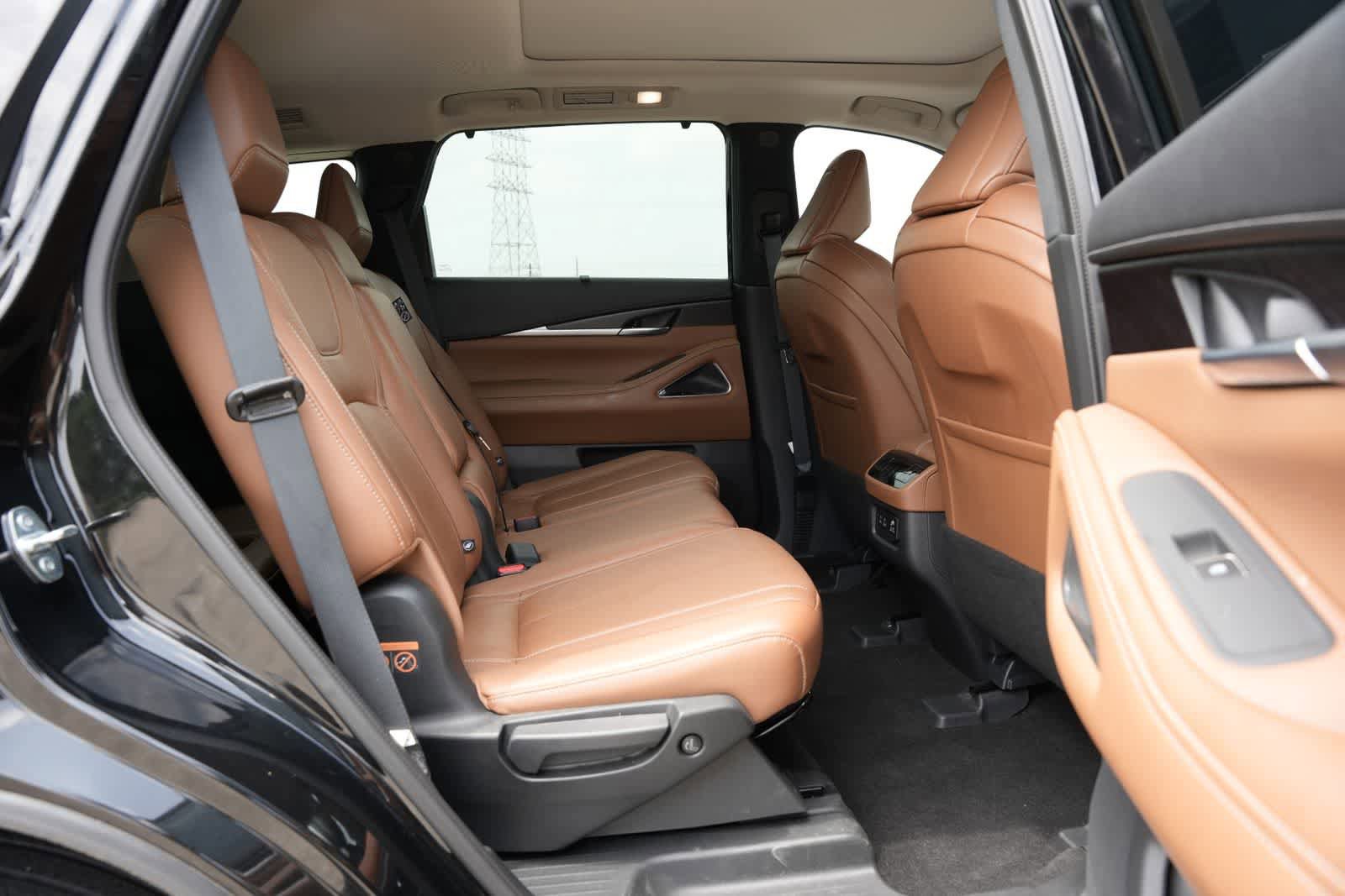 Used 2023 INFINITI QX60 Sensory w/ Vision Package AWD/4WD image 21