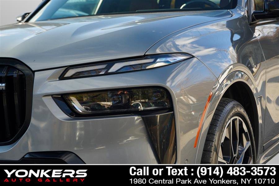 Used 2024 BMW X7 M60i w/ Executive Package image 70