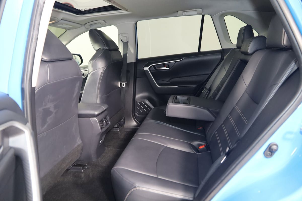 Used 2019 Toyota RAV4 XLE Premium AWD/4WD image 47