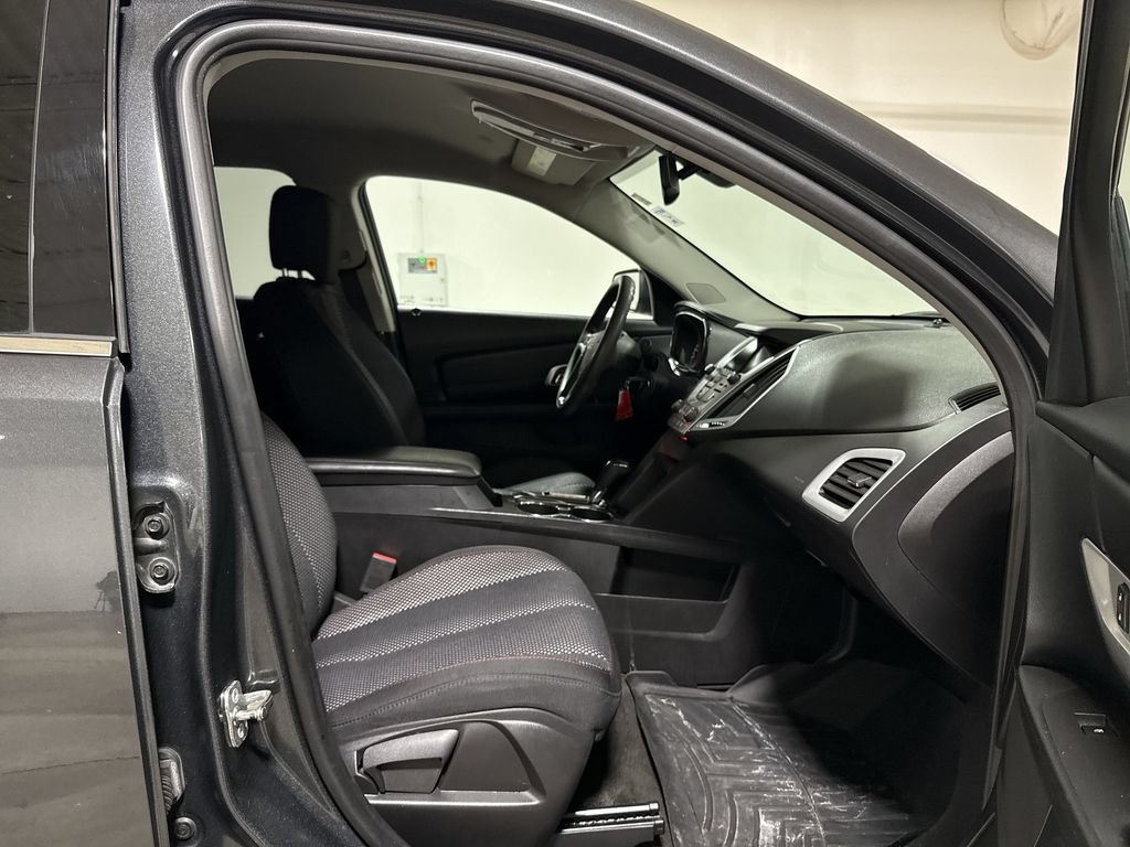 Used 2017 GMC Terrain SLE FWD image 21